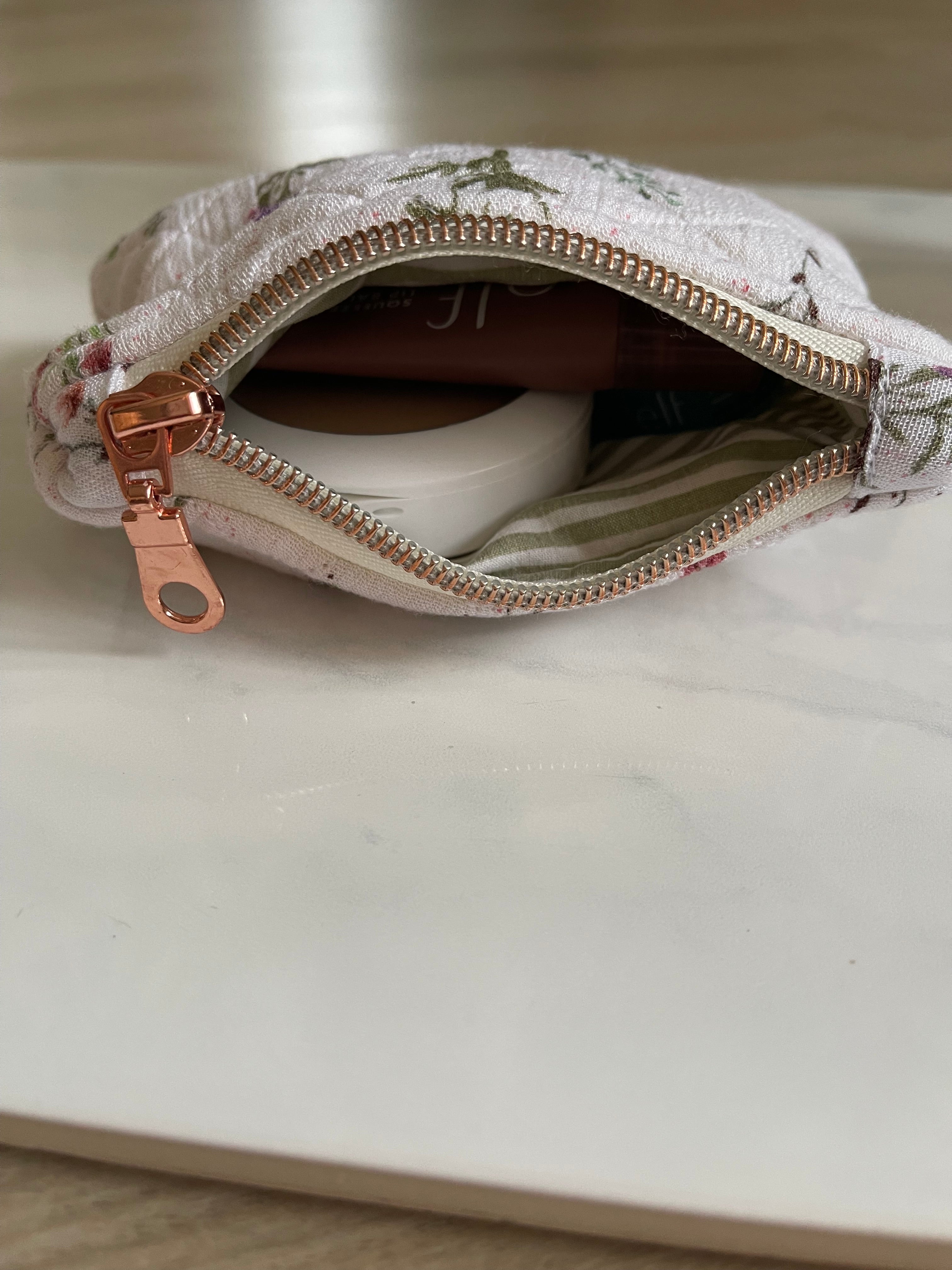 Wild Flower/Green - Pouch