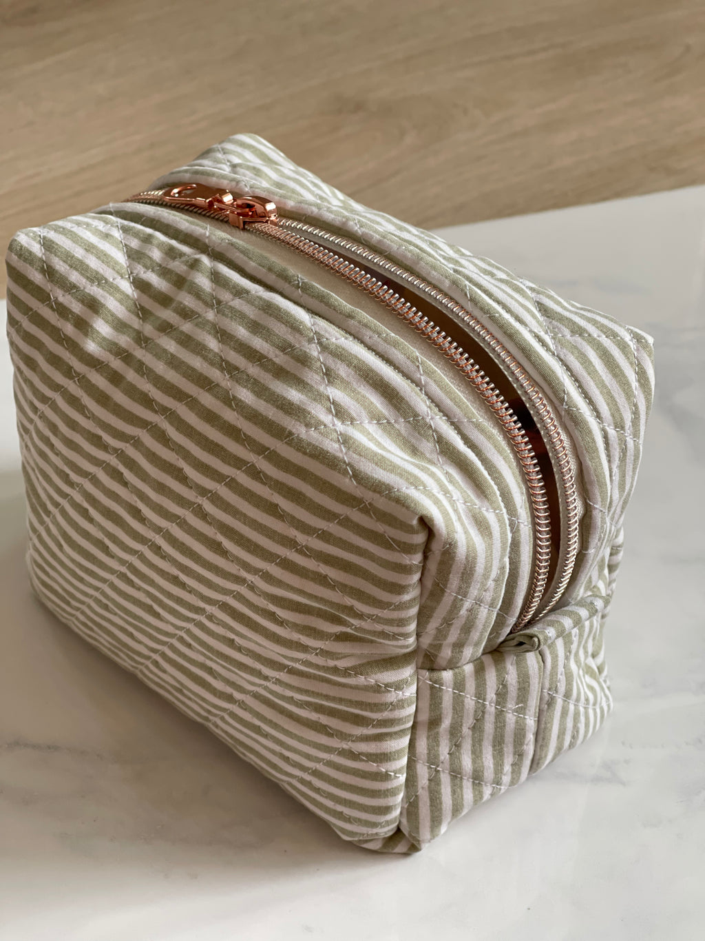 Green Striped - Medium White Lining