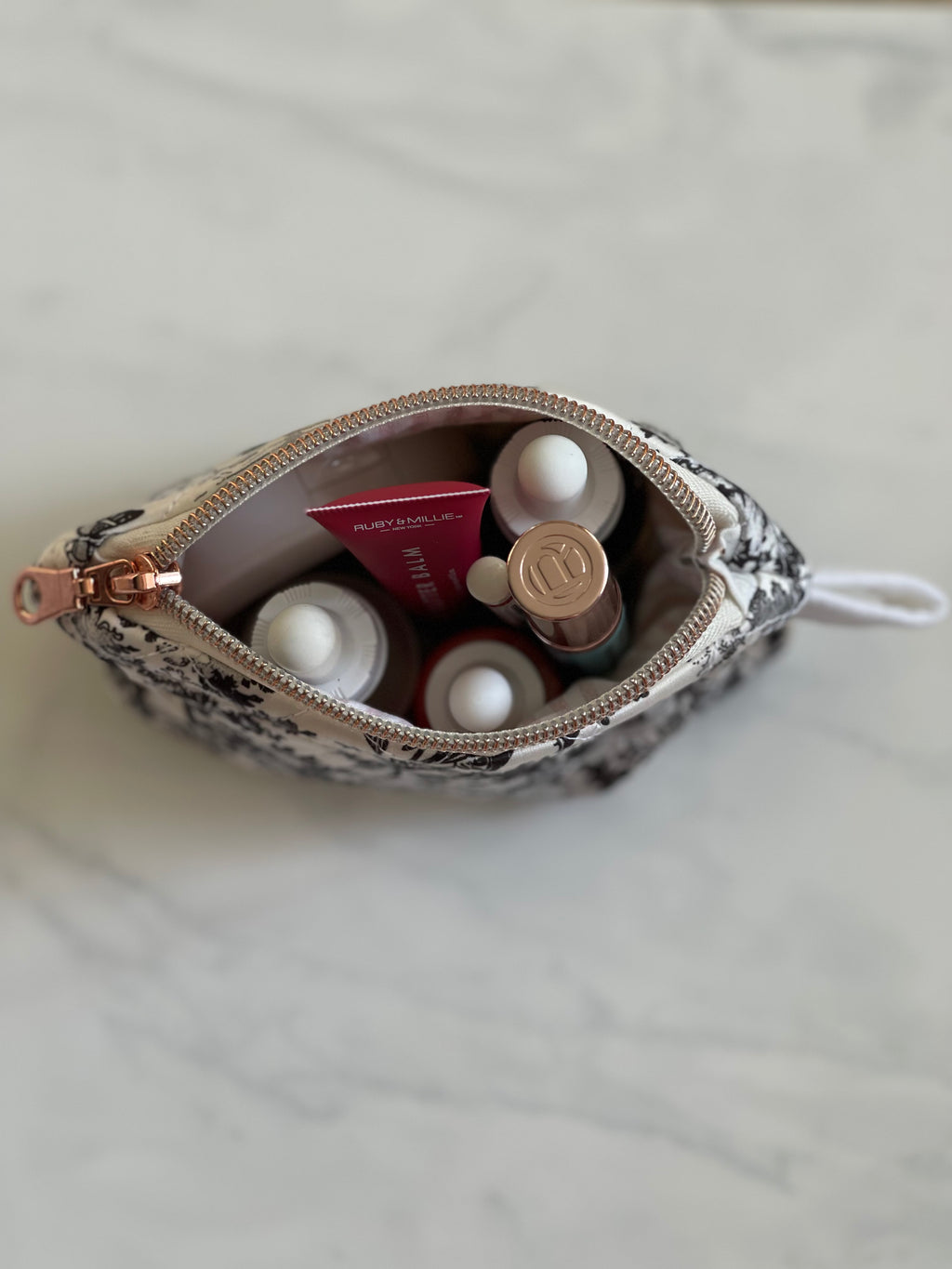 B & W Pouch